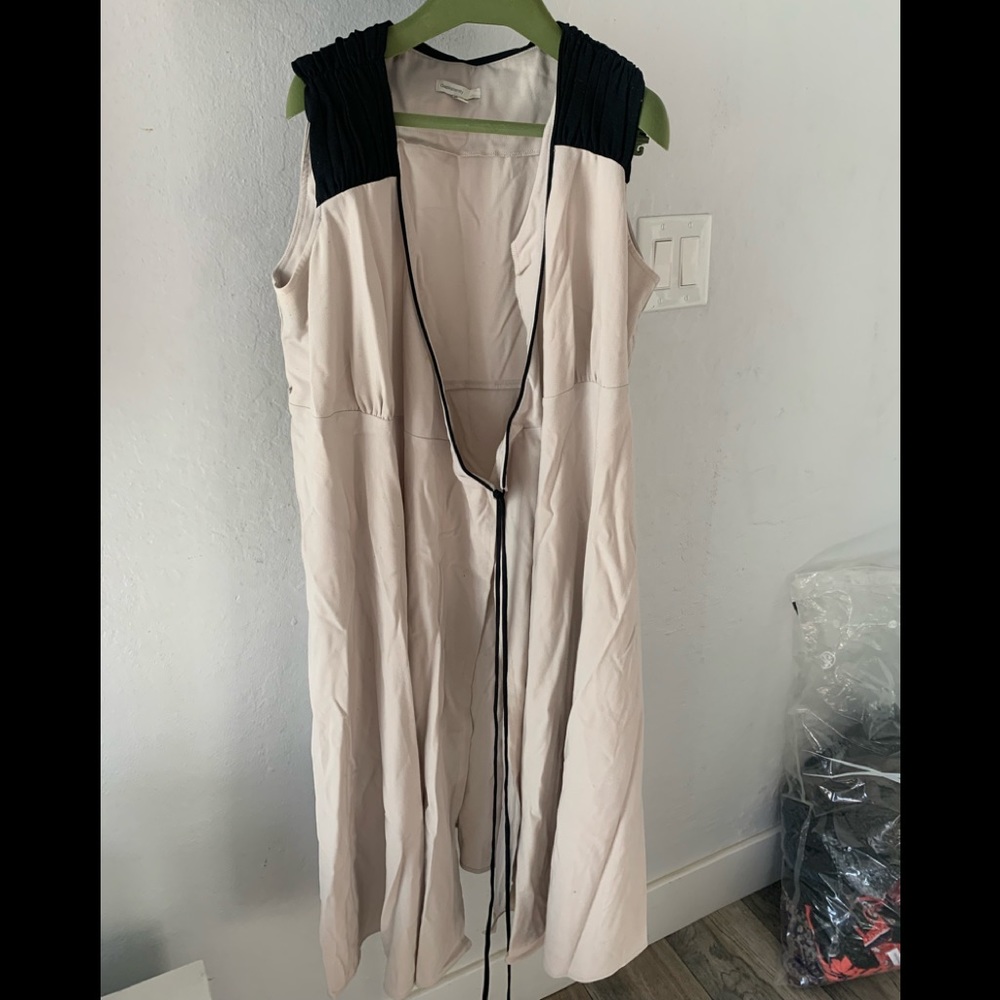 GAP Maternity Long Vest